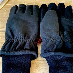 New Never Worn Warm Black Gloves